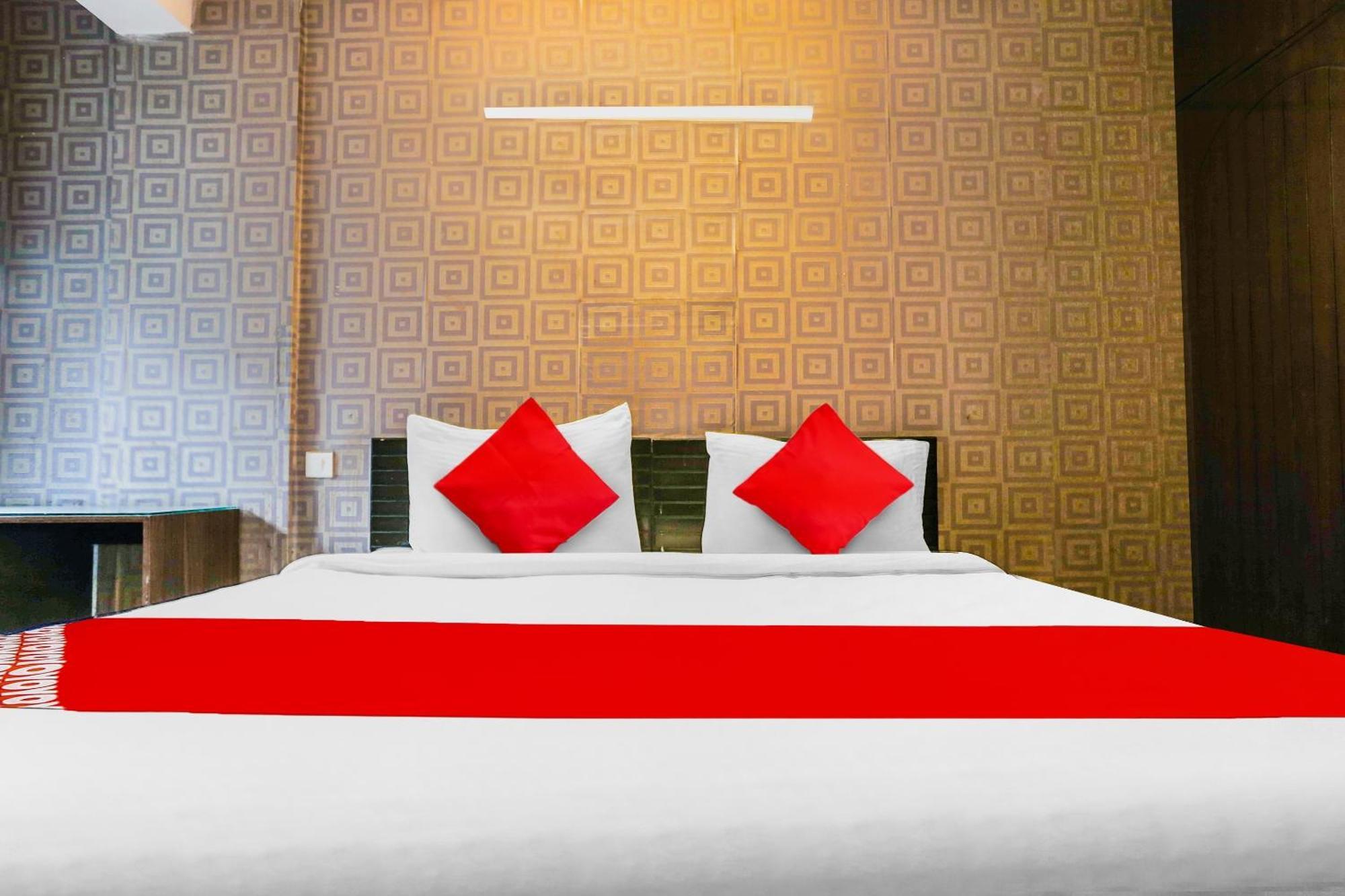 Hotel O Royal Galaxy Nowe Delhi Zewnętrze zdjęcie