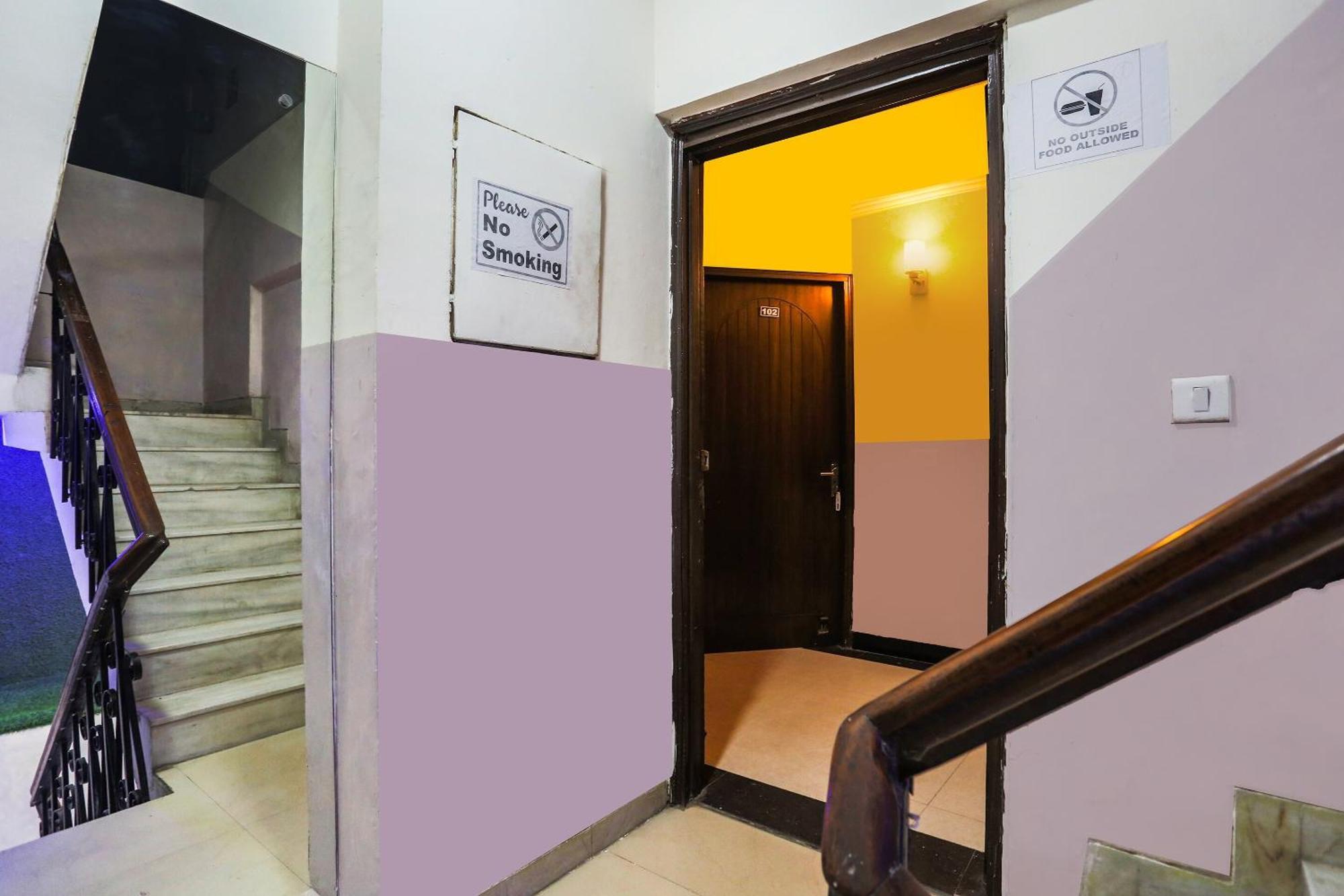 Hotel O Royal Galaxy Nowe Delhi Zewnętrze zdjęcie