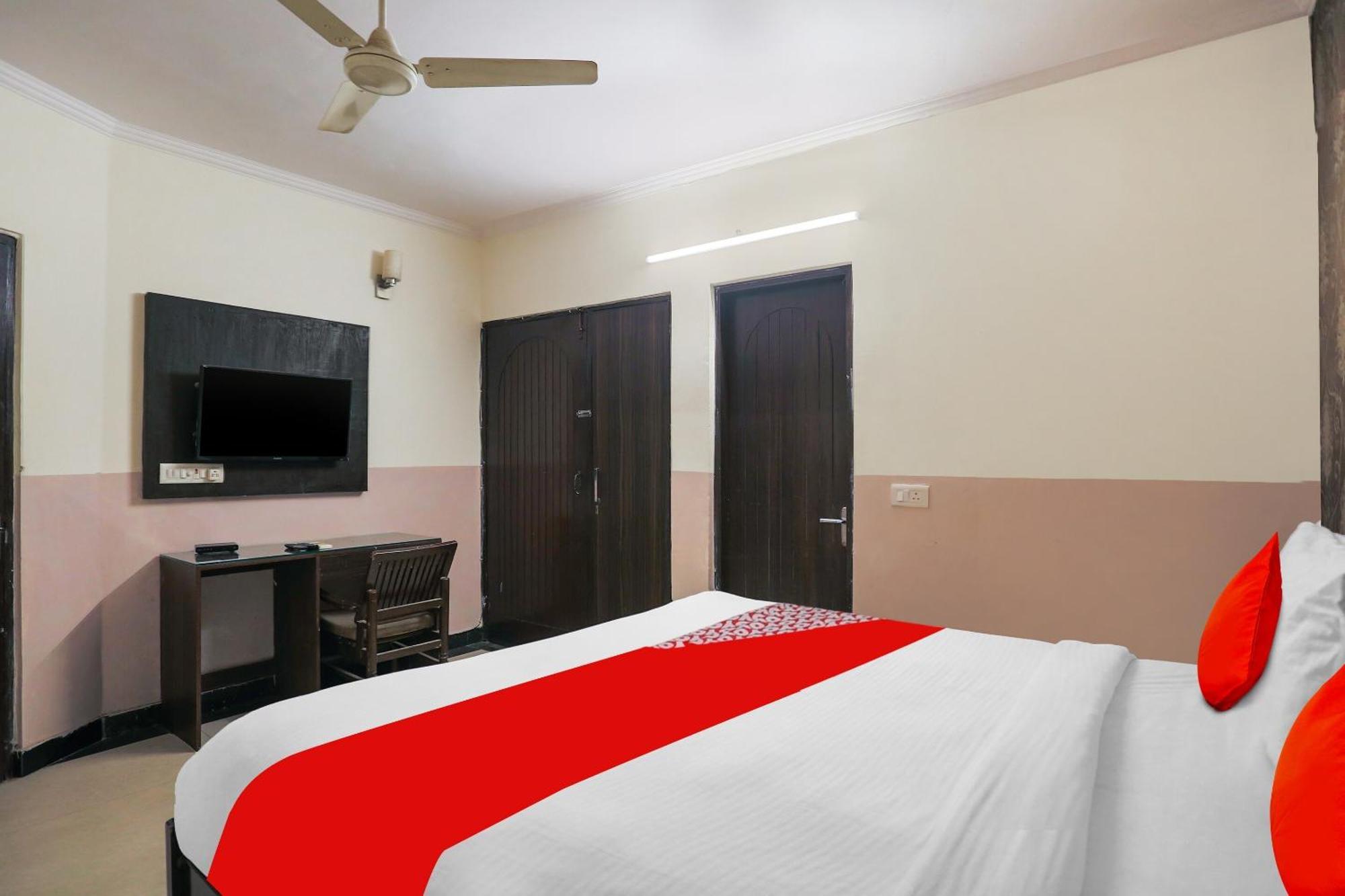 Hotel O Royal Galaxy Nowe Delhi Zewnętrze zdjęcie