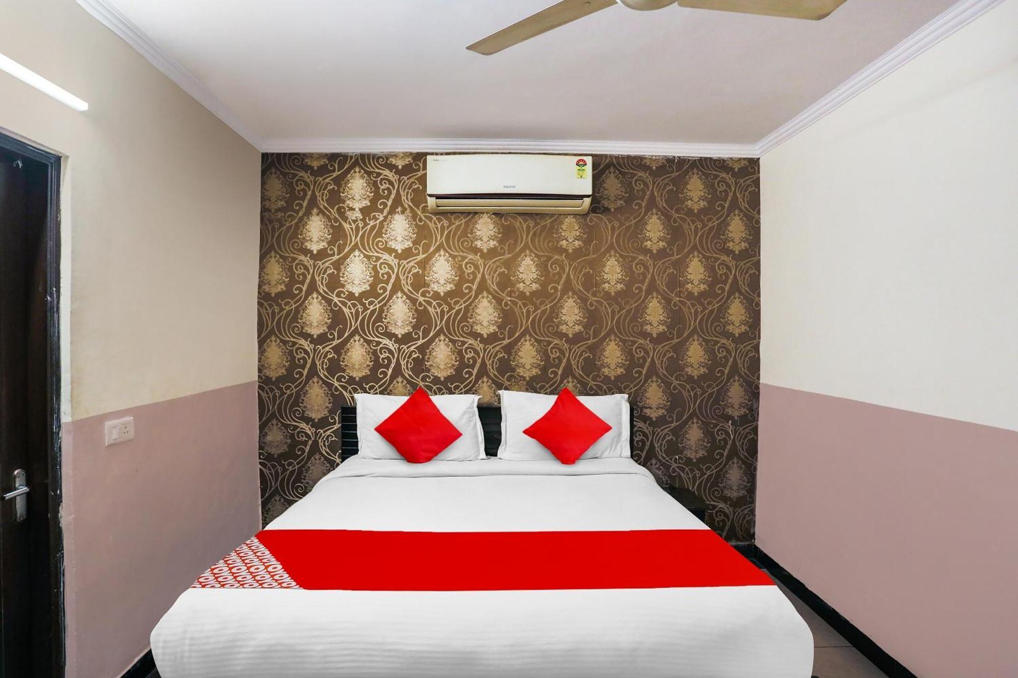 Hotel O Royal Galaxy Nowe Delhi Zewnętrze zdjęcie